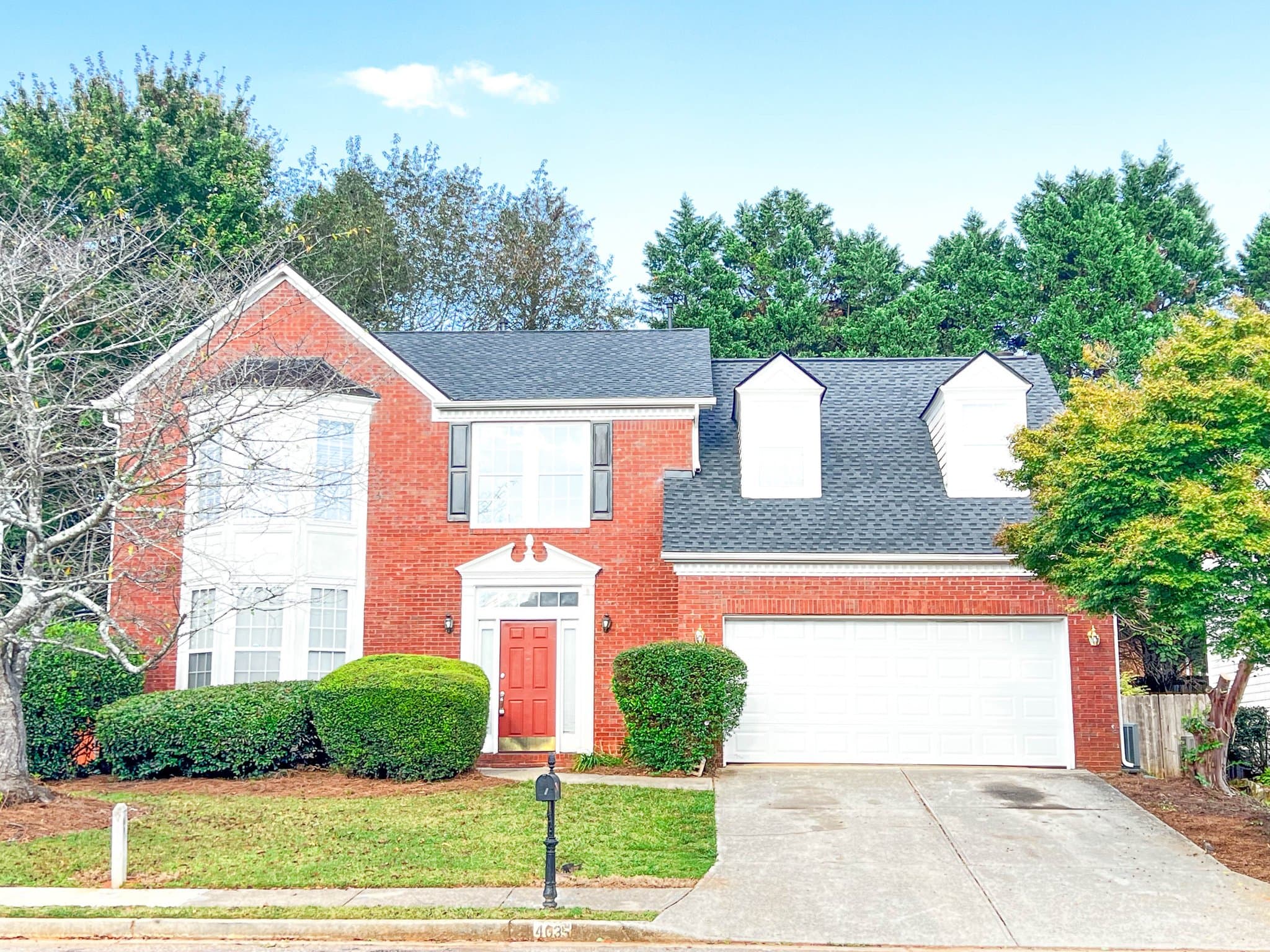 Duluth House: 4035 River Green Parkway