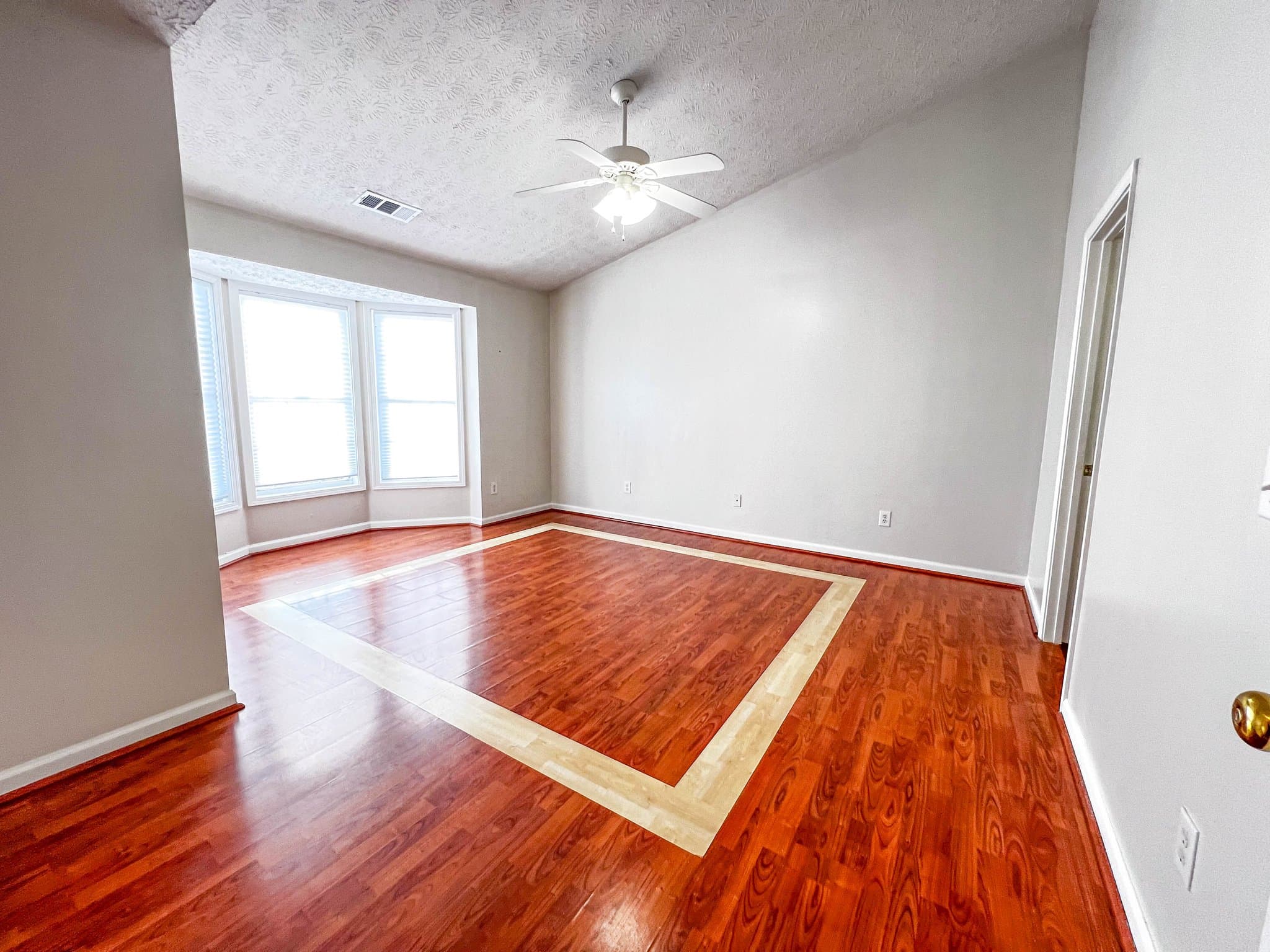 Duluth House: 4035 River Green Parkway