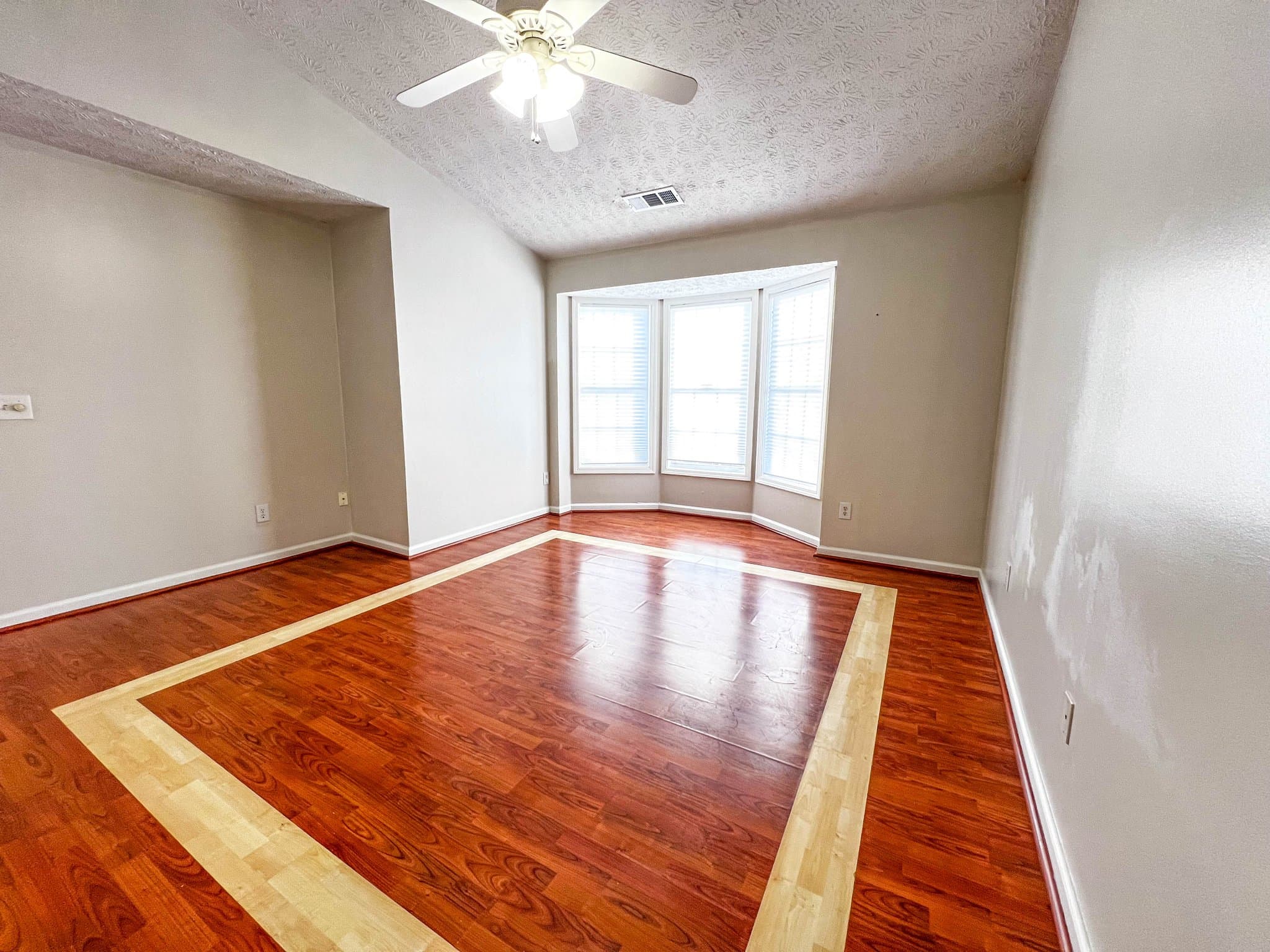 Duluth House: 4035 River Green Parkway