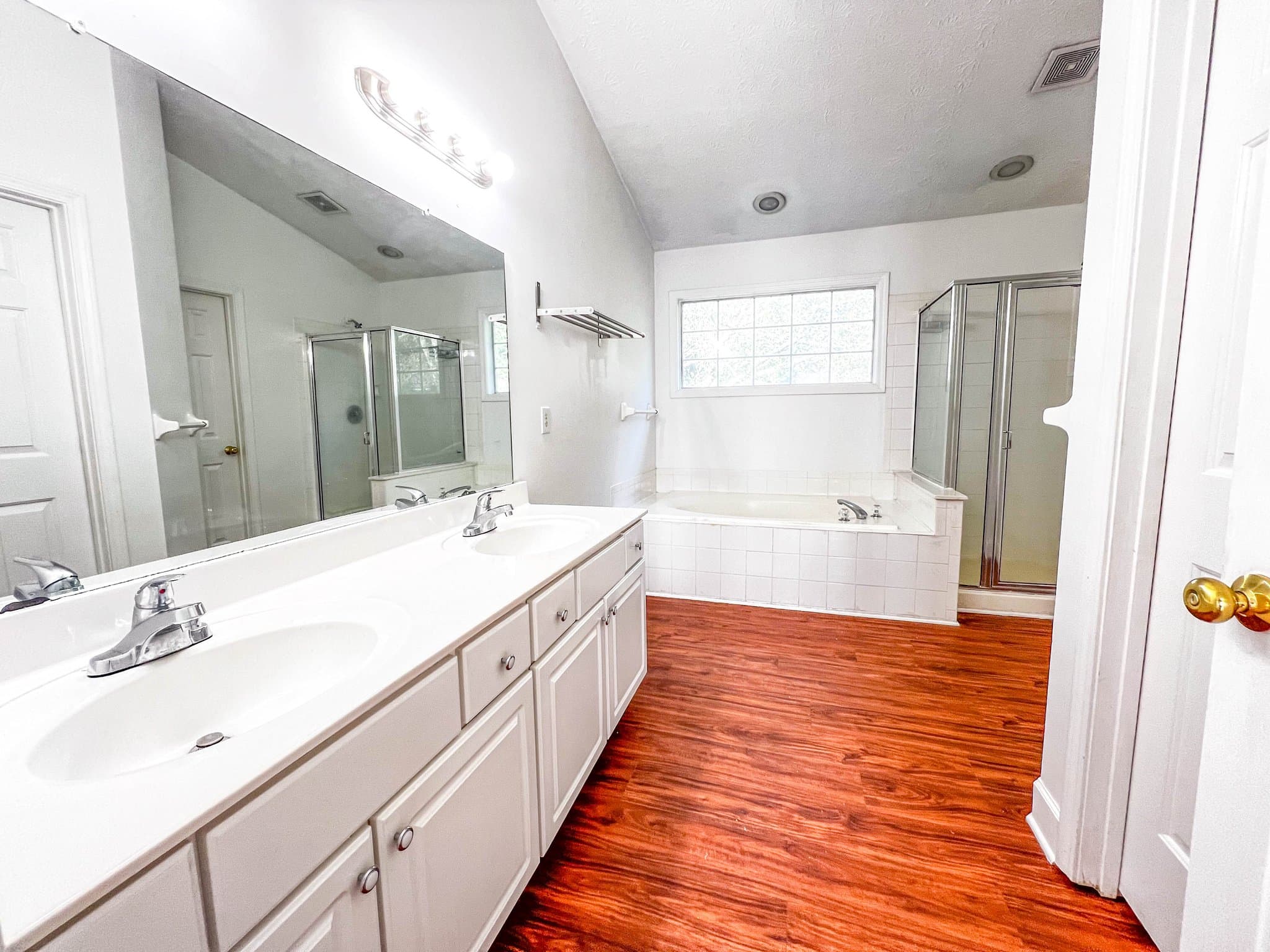 Duluth House: 4035 River Green Parkway