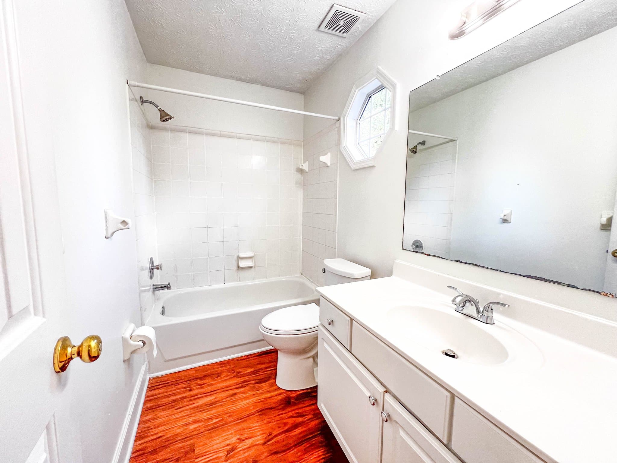 Duluth House: 4035 River Green Parkway
