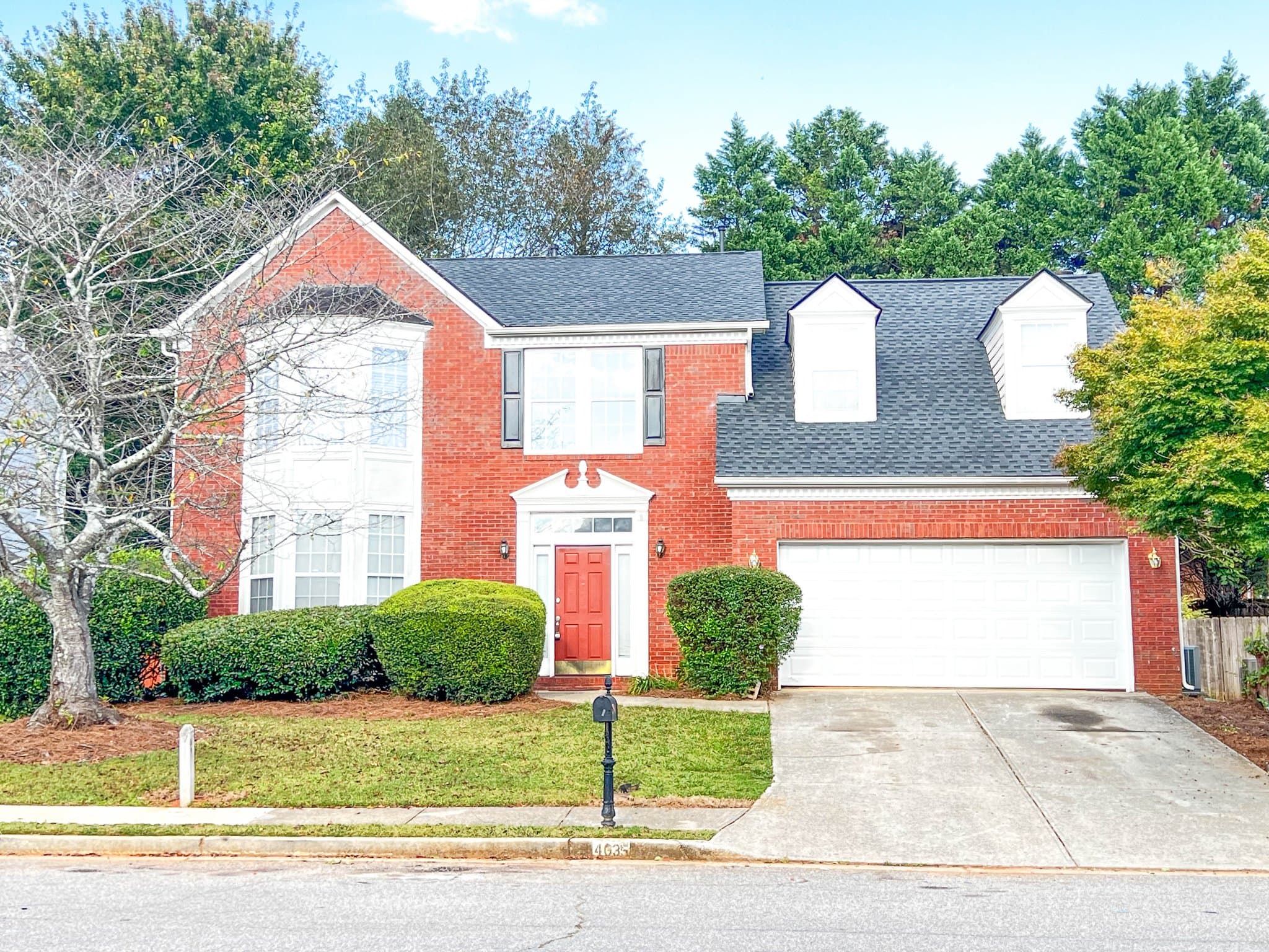 Duluth House: 4035 River Green Parkway