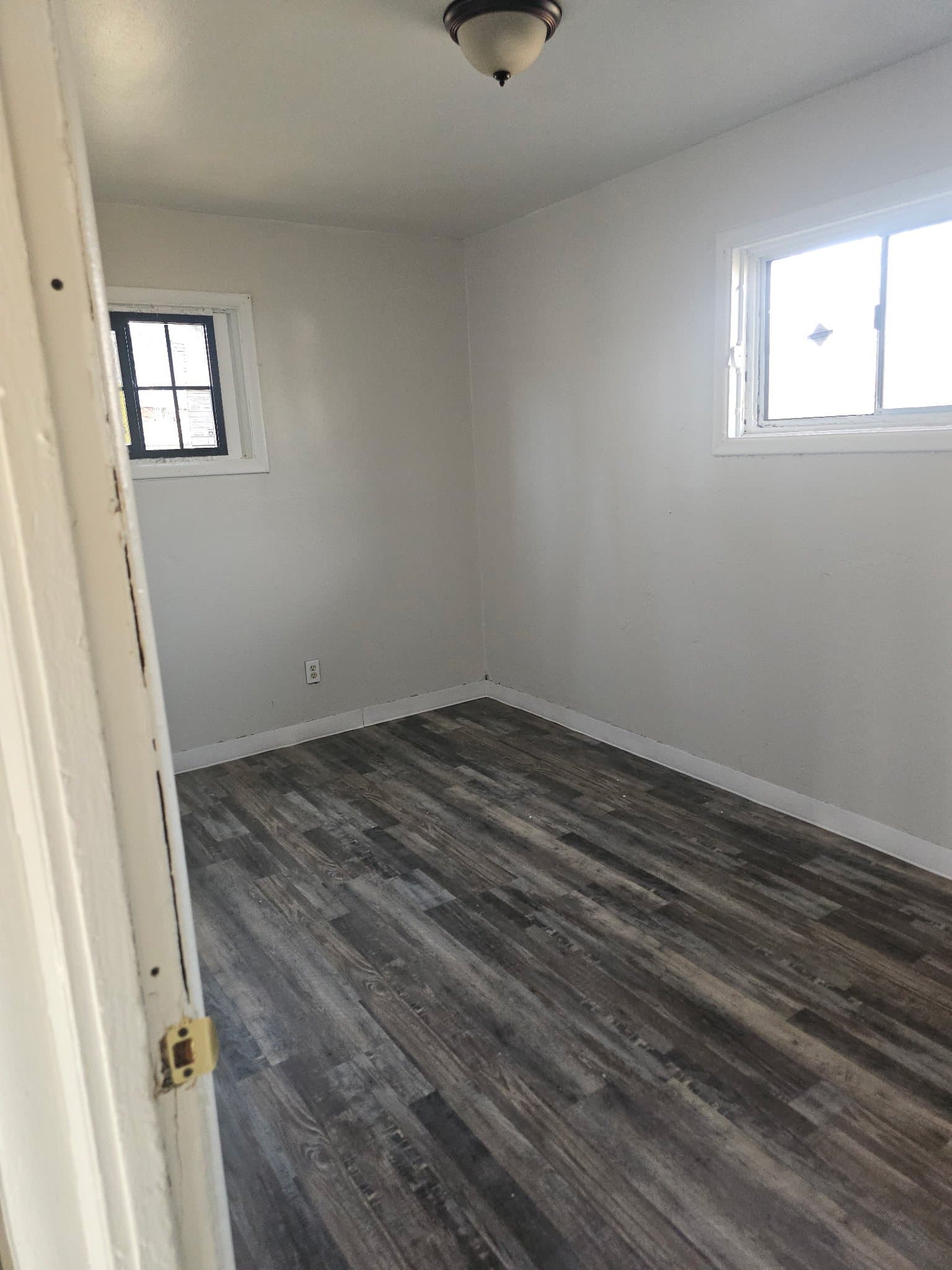 Cahokia House: 18 Violet Dr