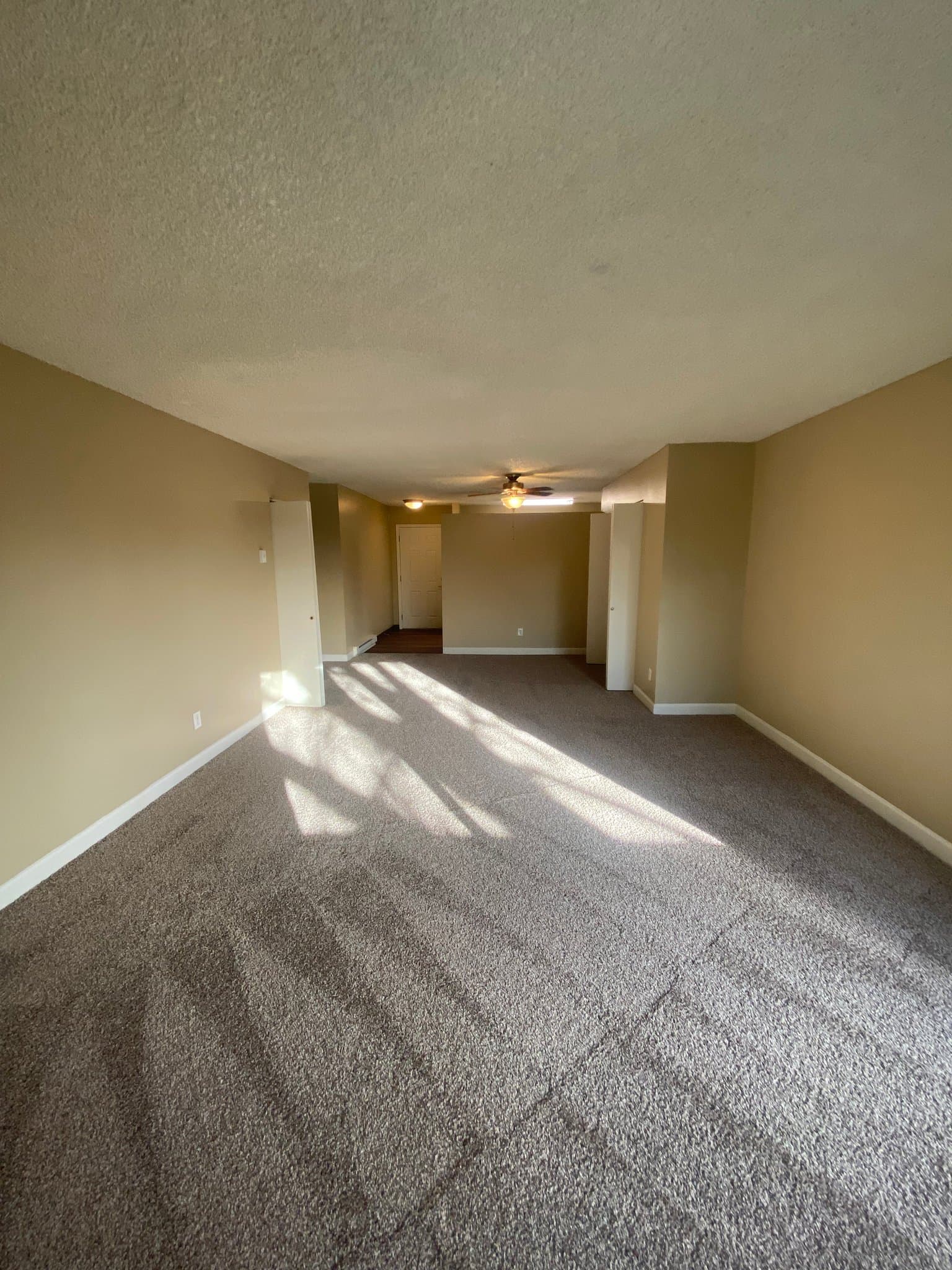 Portland Apartment: 8585 SW Canyon Ln