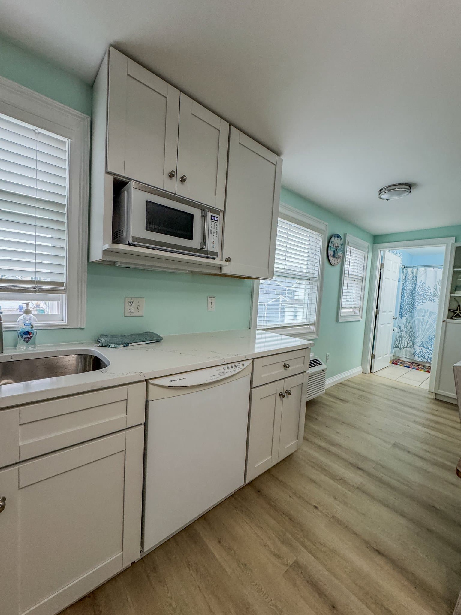 Hampton Condo: 18 Ocean Blvd