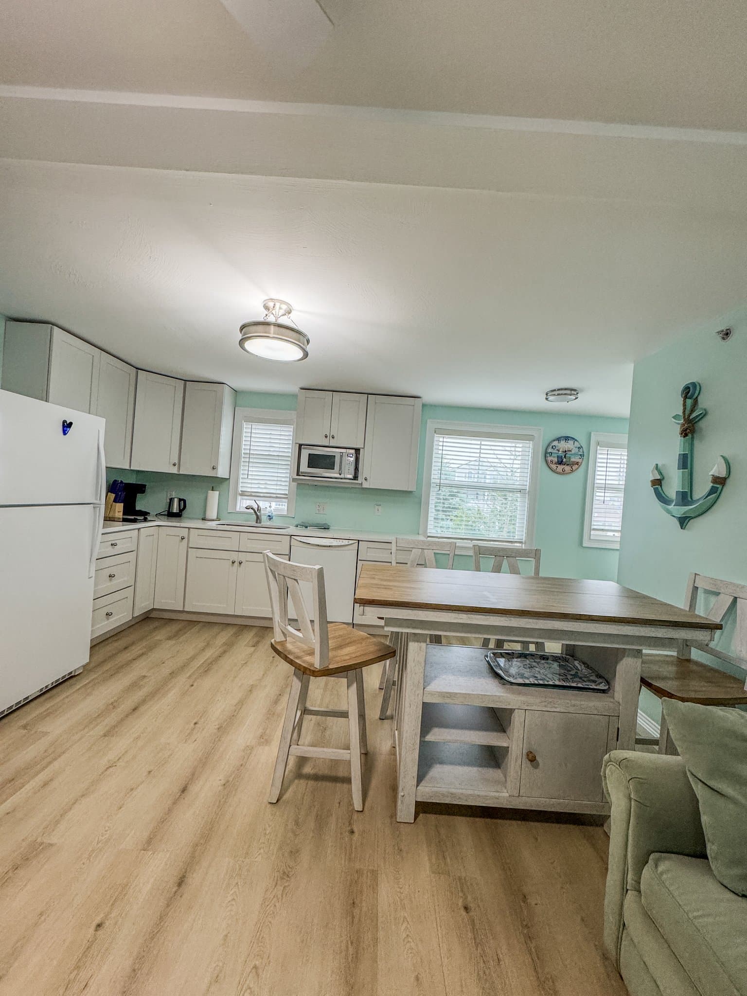 Hampton Condo: 18 Ocean Blvd