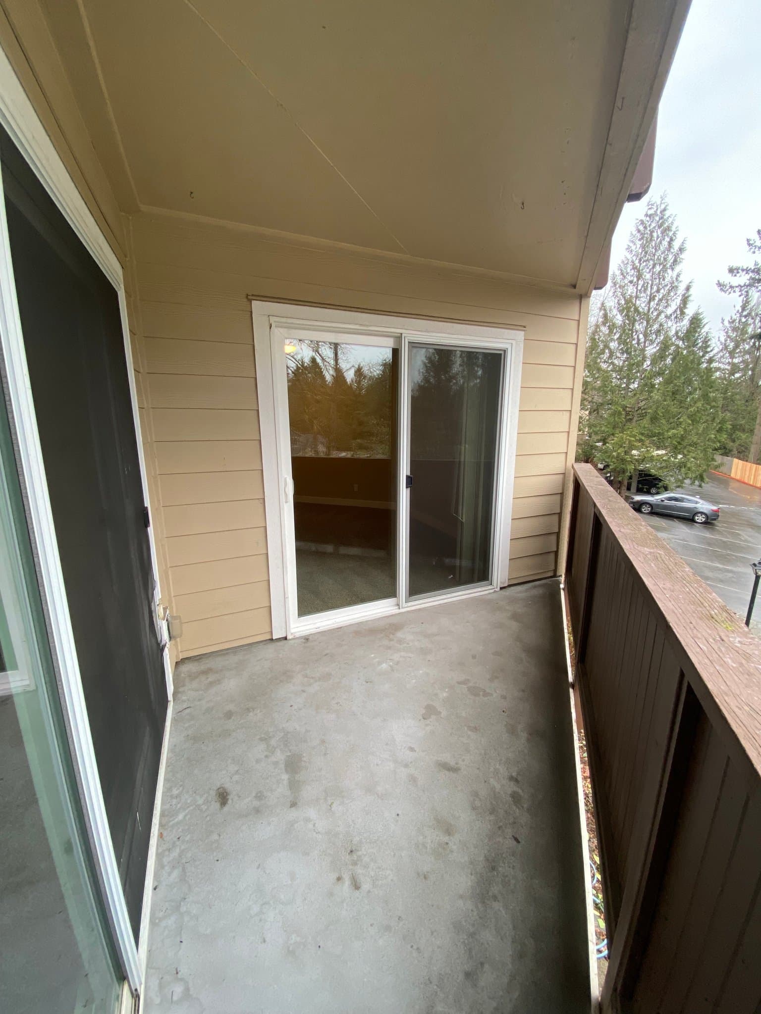 Portland Apartment: 8585 SW Canyon Ln