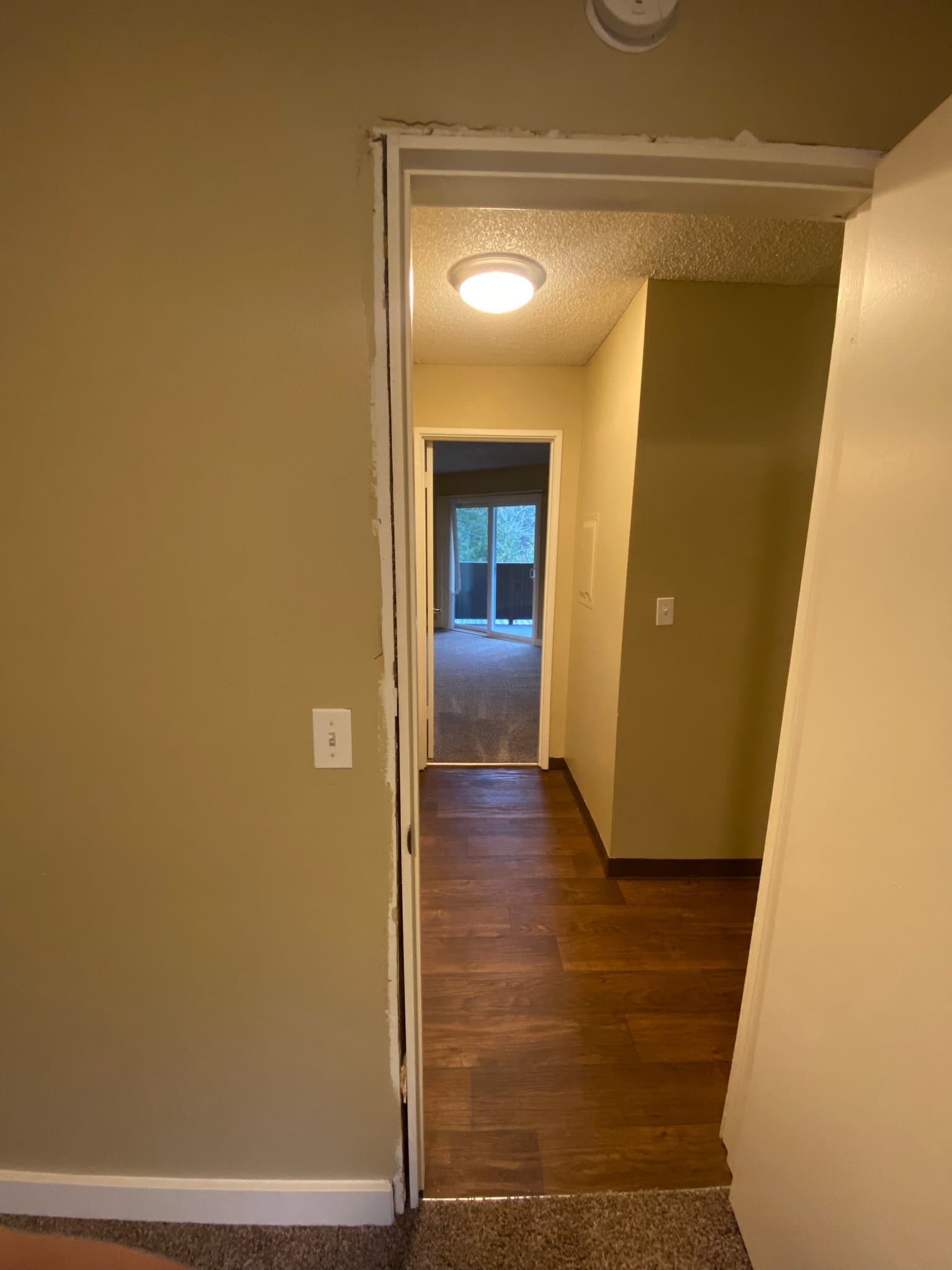Portland Apartment: 8585 SW Canyon Ln