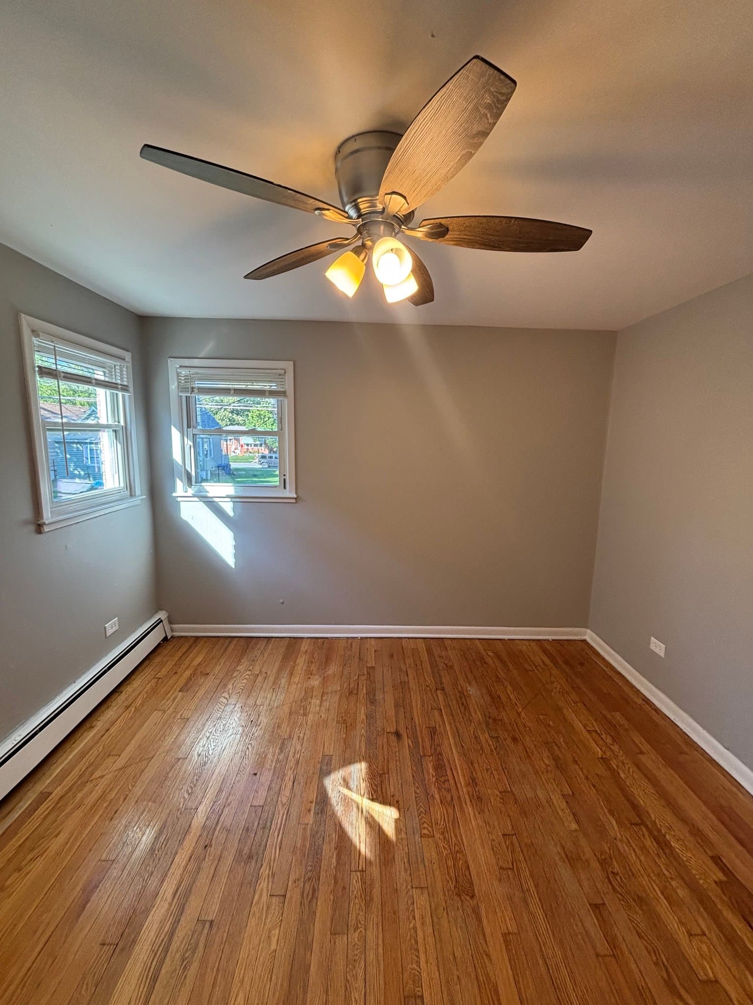 Blue Island Apartment: 2057-2068 W 135th Pl