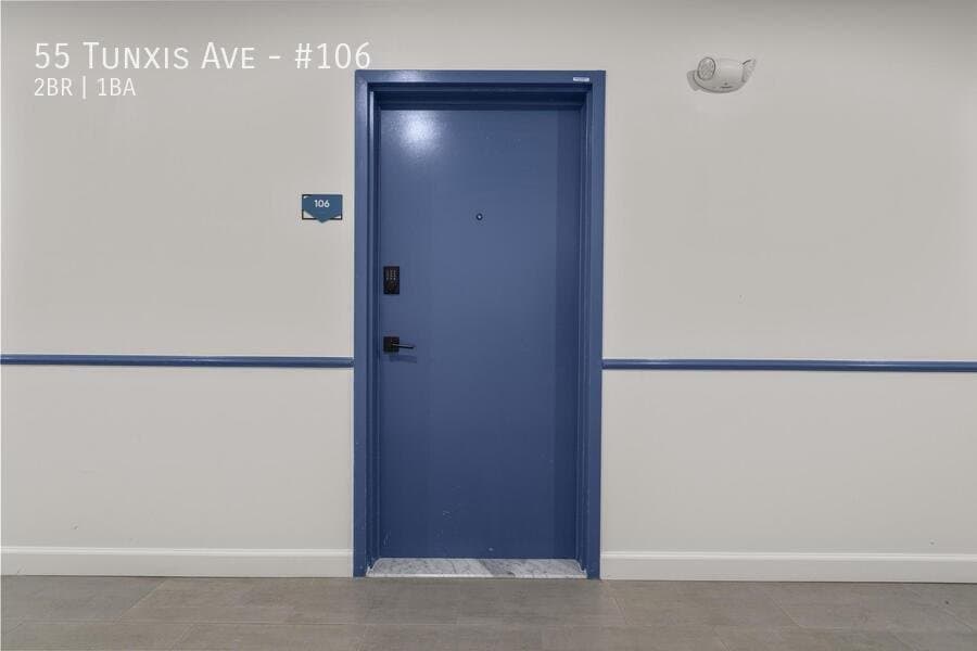 Bloomfield Apartment: 55 Tunxis Ave