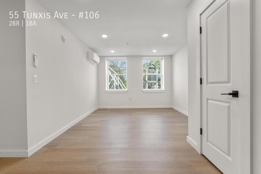 Bloomfield Apartment: 55 Tunxis Ave