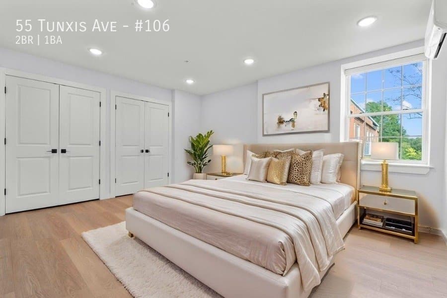 Bloomfield Apartment: 55 Tunxis Ave