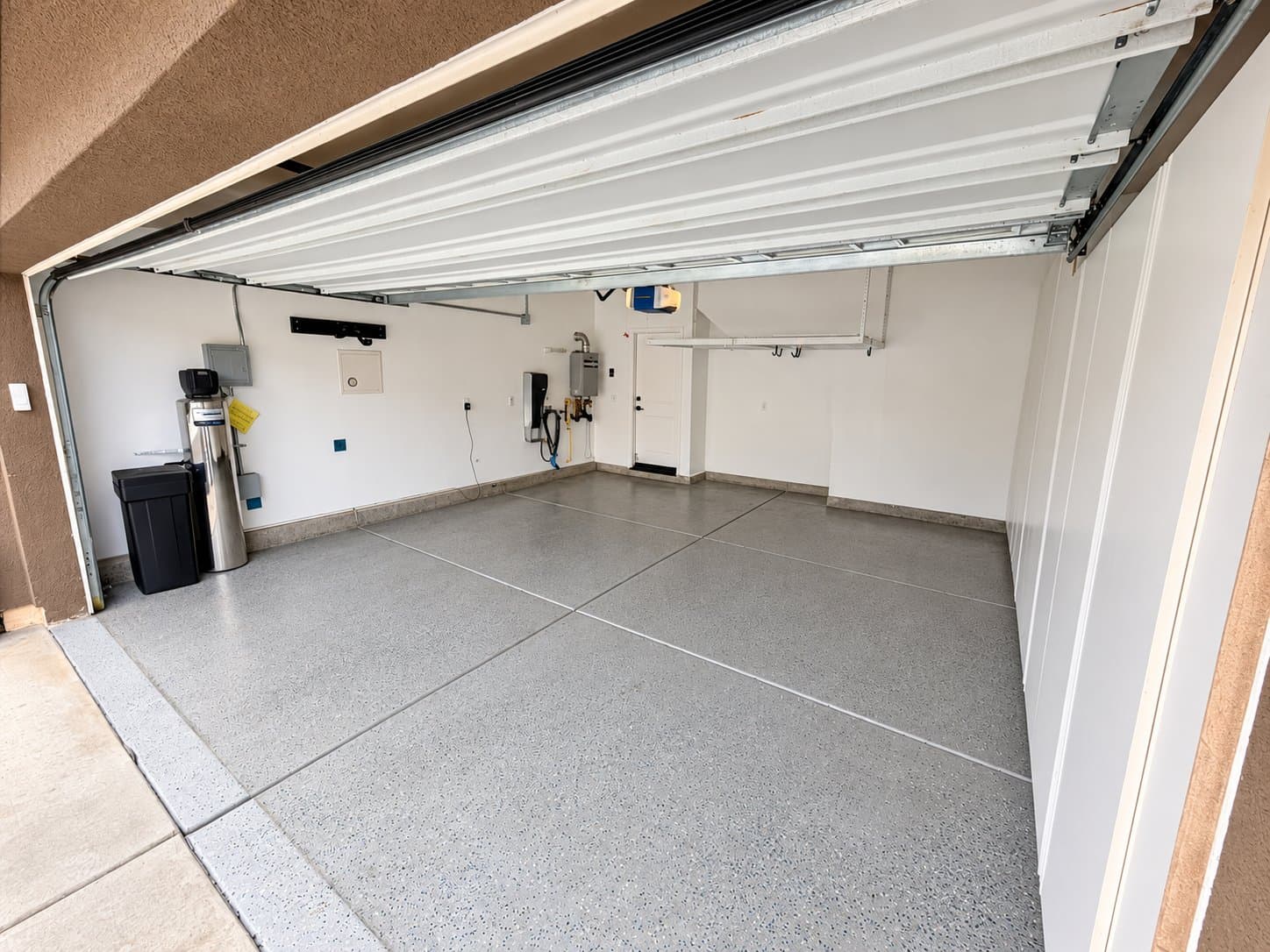 Fullerton House: 701 Tangelo Way