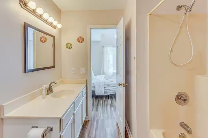 North Myrtle Beach House: 926 Tiffany Ln