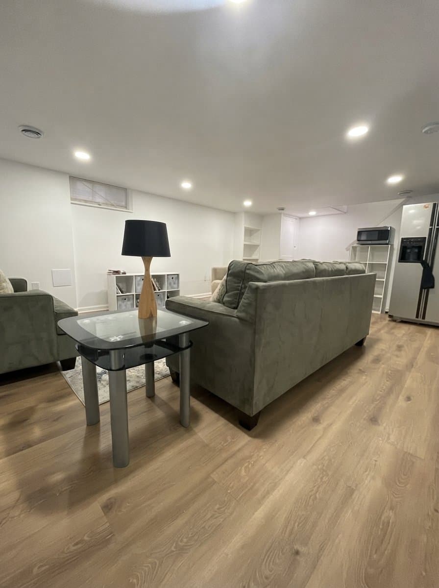 Towson Single Room: 1857 Loch Shiel Road