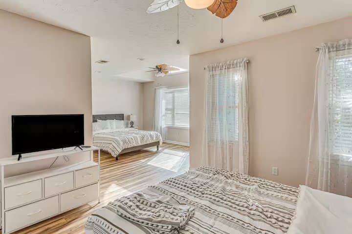 North Myrtle Beach House: 926 Tiffany Ln