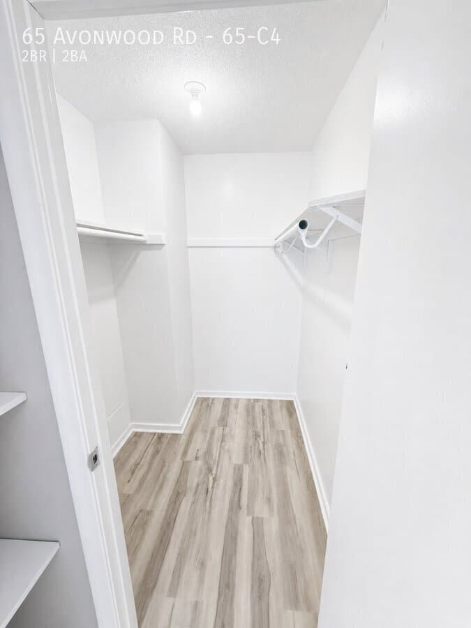 Avon Apartment: 65 Avonwood Rd