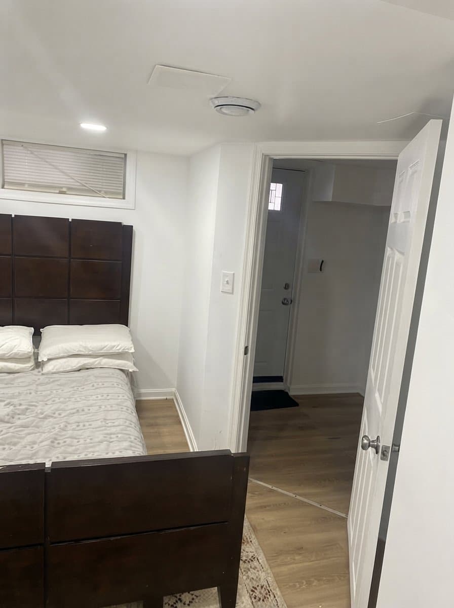 Towson Single Room: 1857 Loch Shiel Road