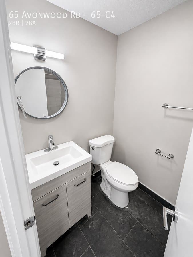 Avon Apartment: 65 Avonwood Rd