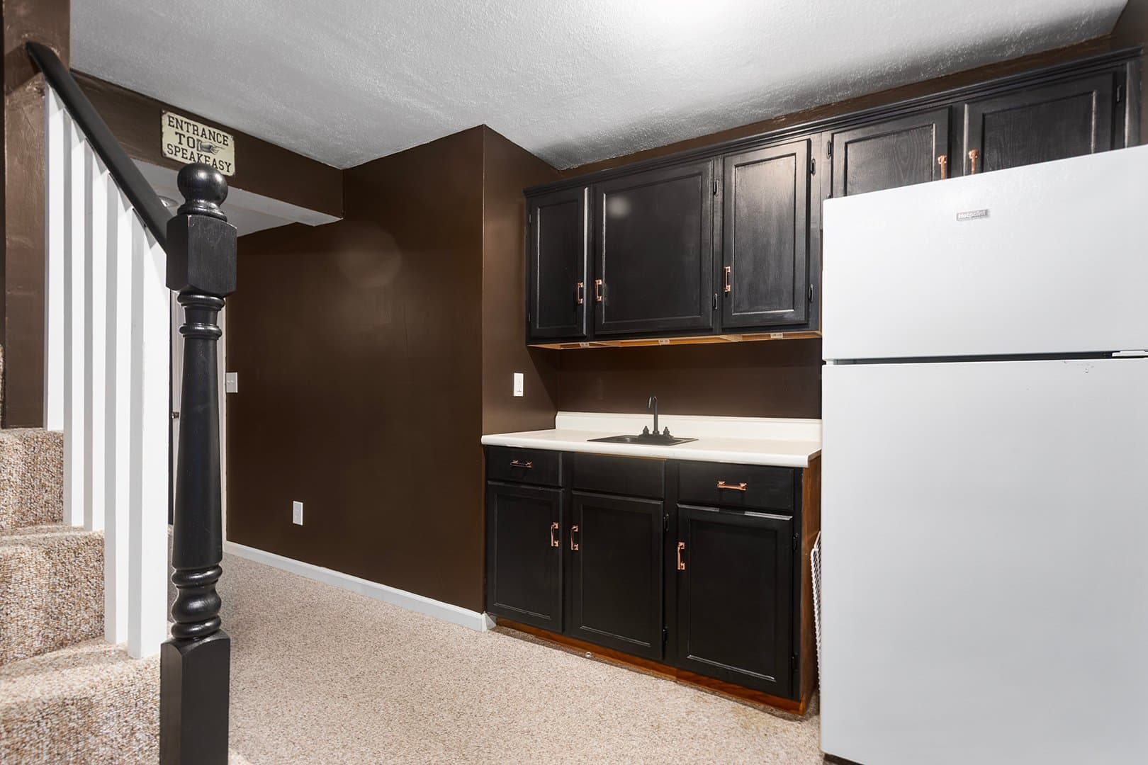 Overland Park House: 13001 Slater St