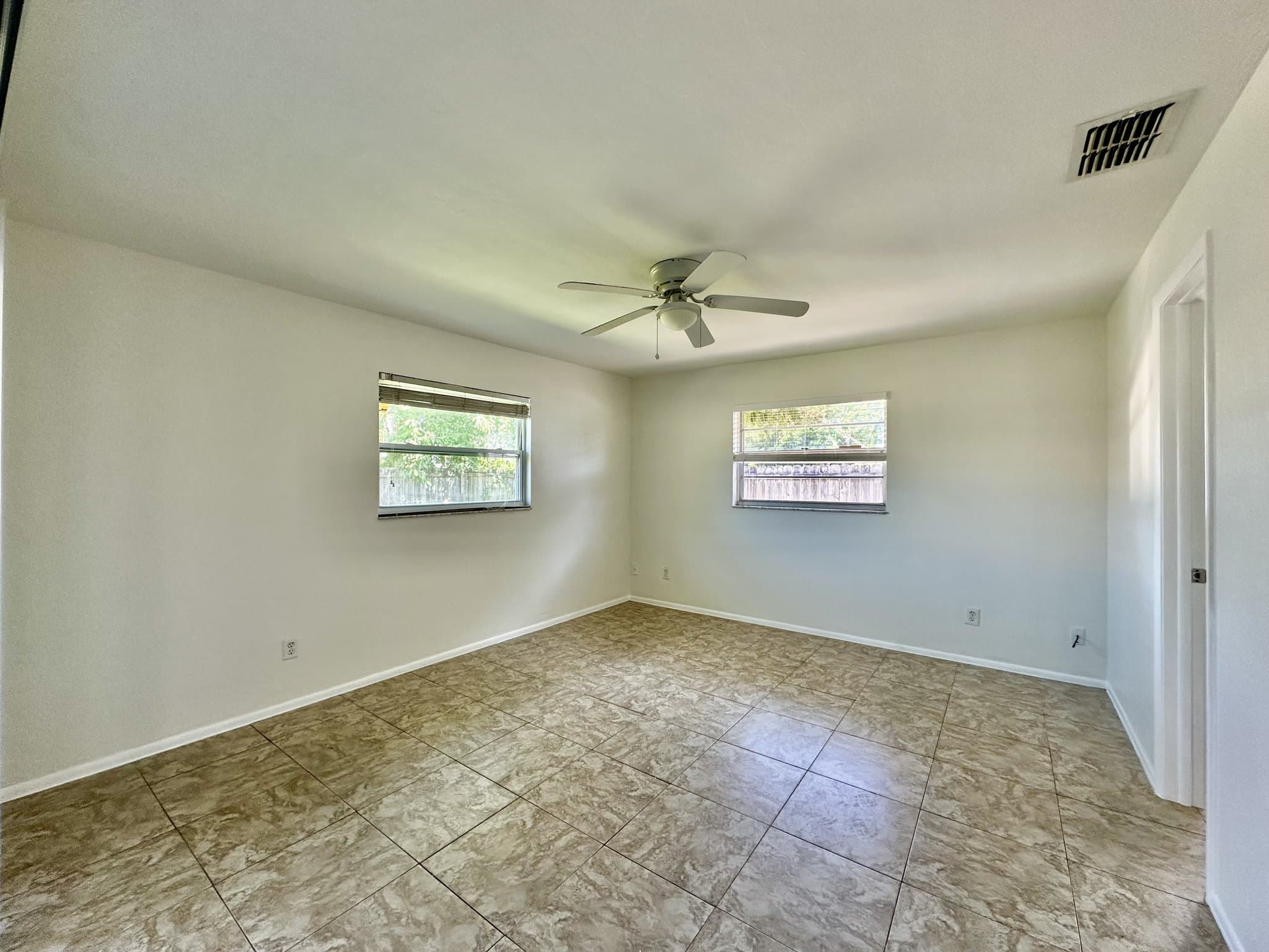 FORT MYERS House: 7435 PEBBLE BEACH RD