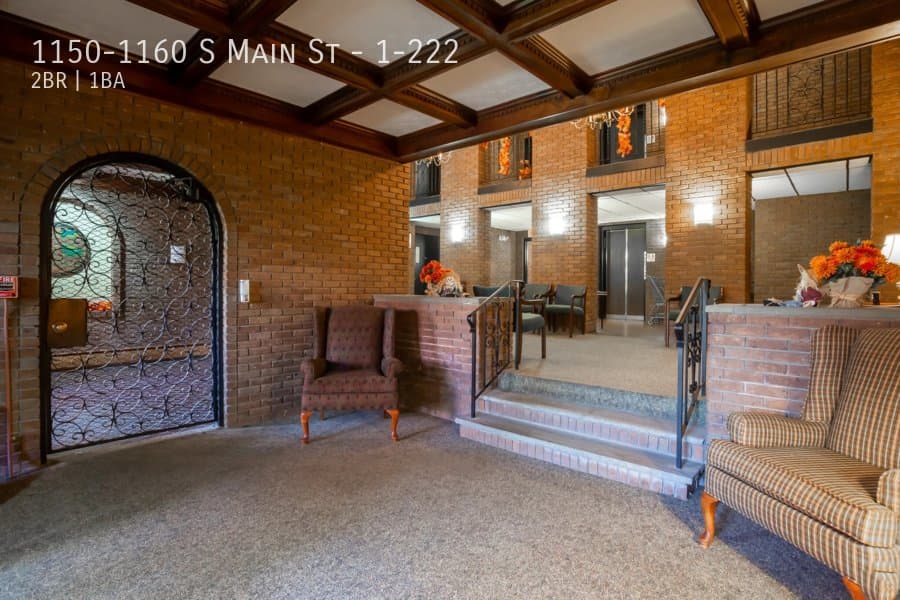 Middletown Apartment: 1150-1160 S Main St