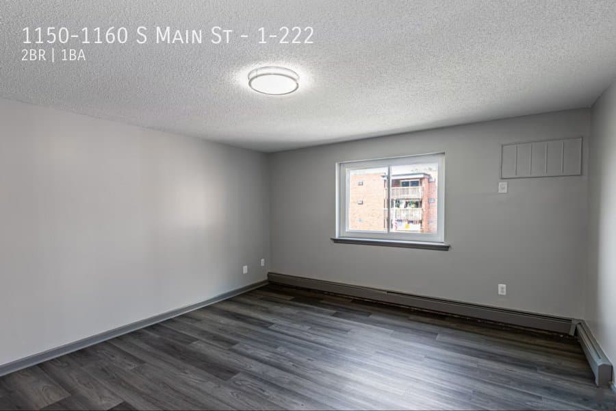 Middletown Apartment: 1150-1160 S Main St