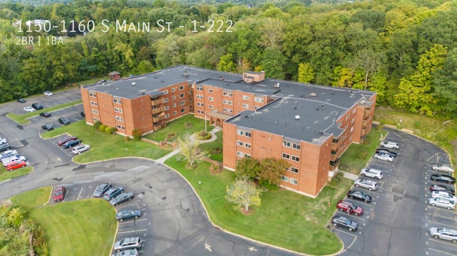 Middletown Apartment: 1150-1160 S Main St