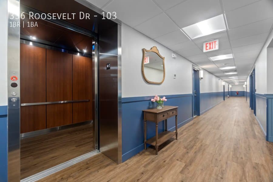 Seymour Apartment: 336 Roosevelt Dr