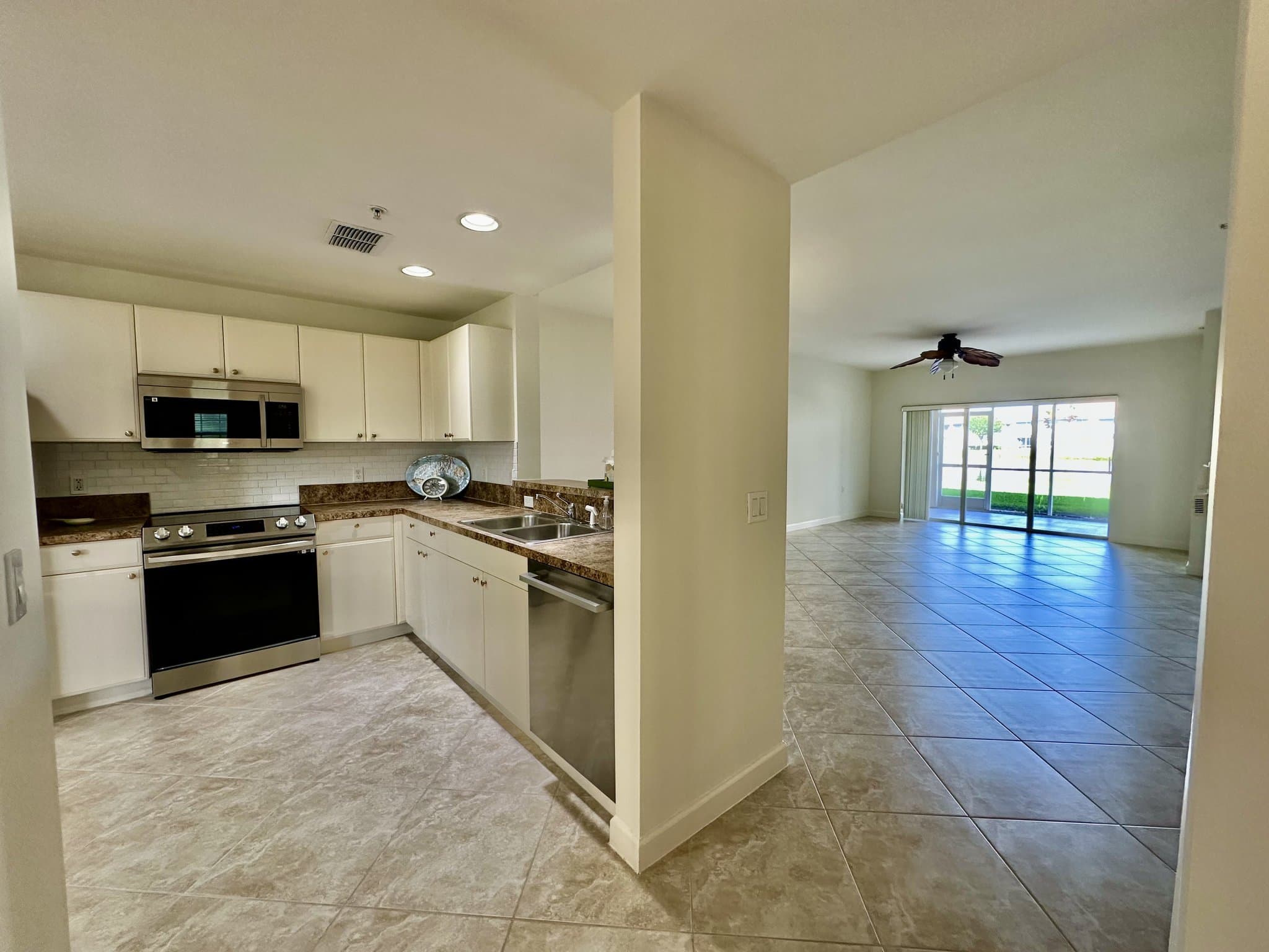 Naples Condo: 3033 DRIFTWOOD WAY