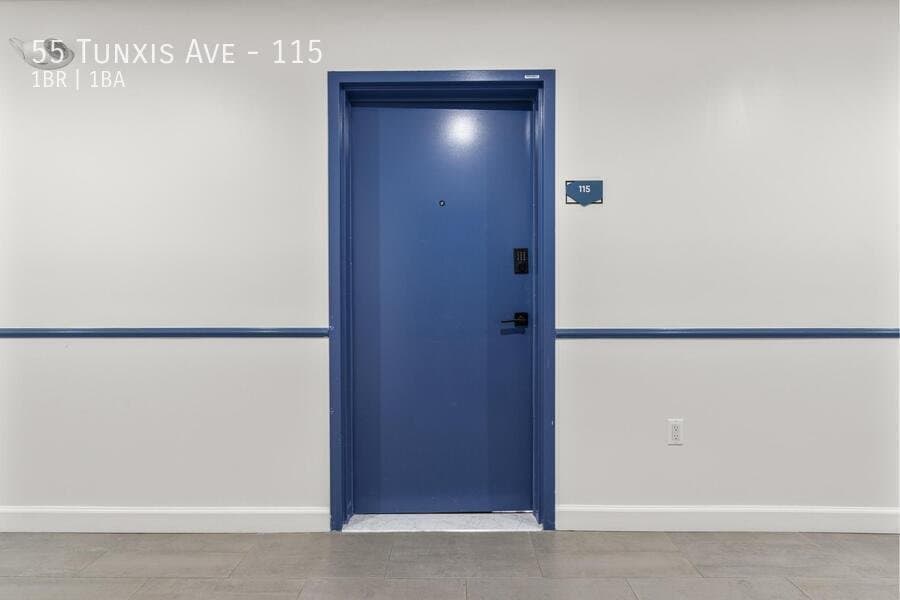 Bloomfield Apartment: 55 Tunxis Ave