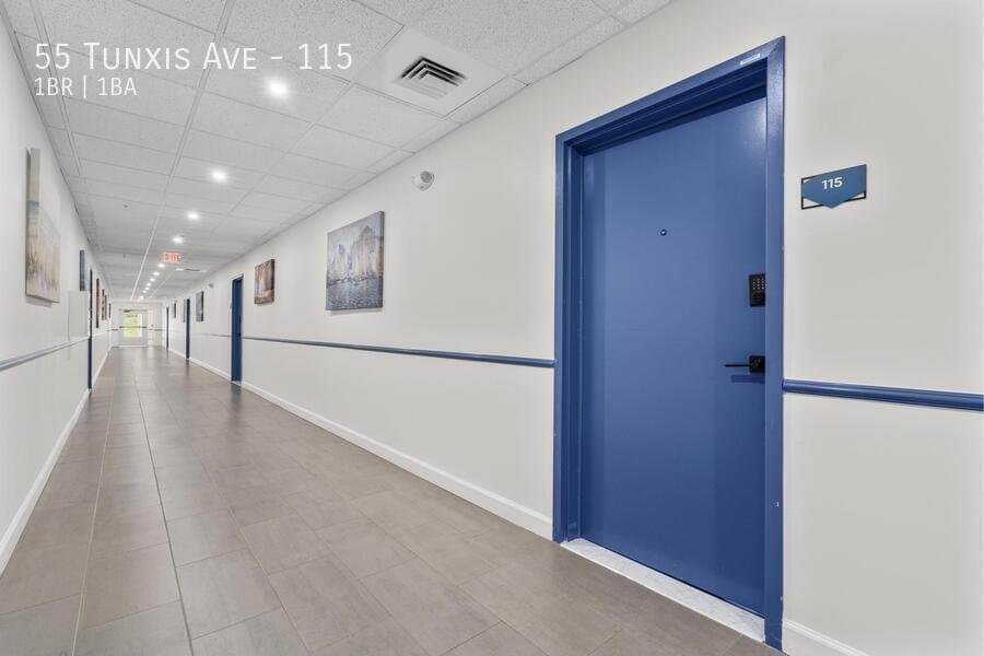 Bloomfield Apartment: 55 Tunxis Ave