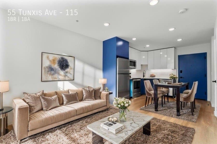 Bloomfield Apartment: 55 Tunxis Ave