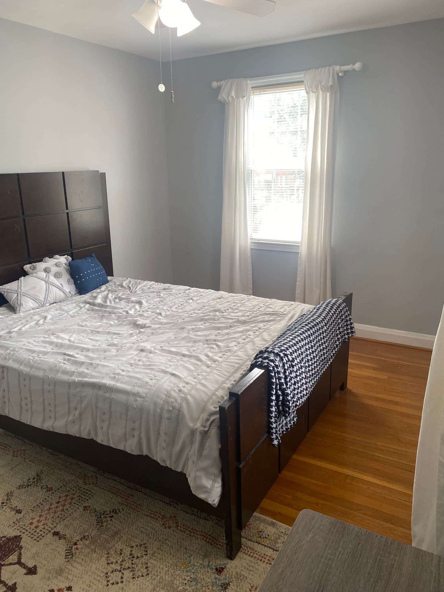 Towson Single Room: 1857 Loch Shiel Road