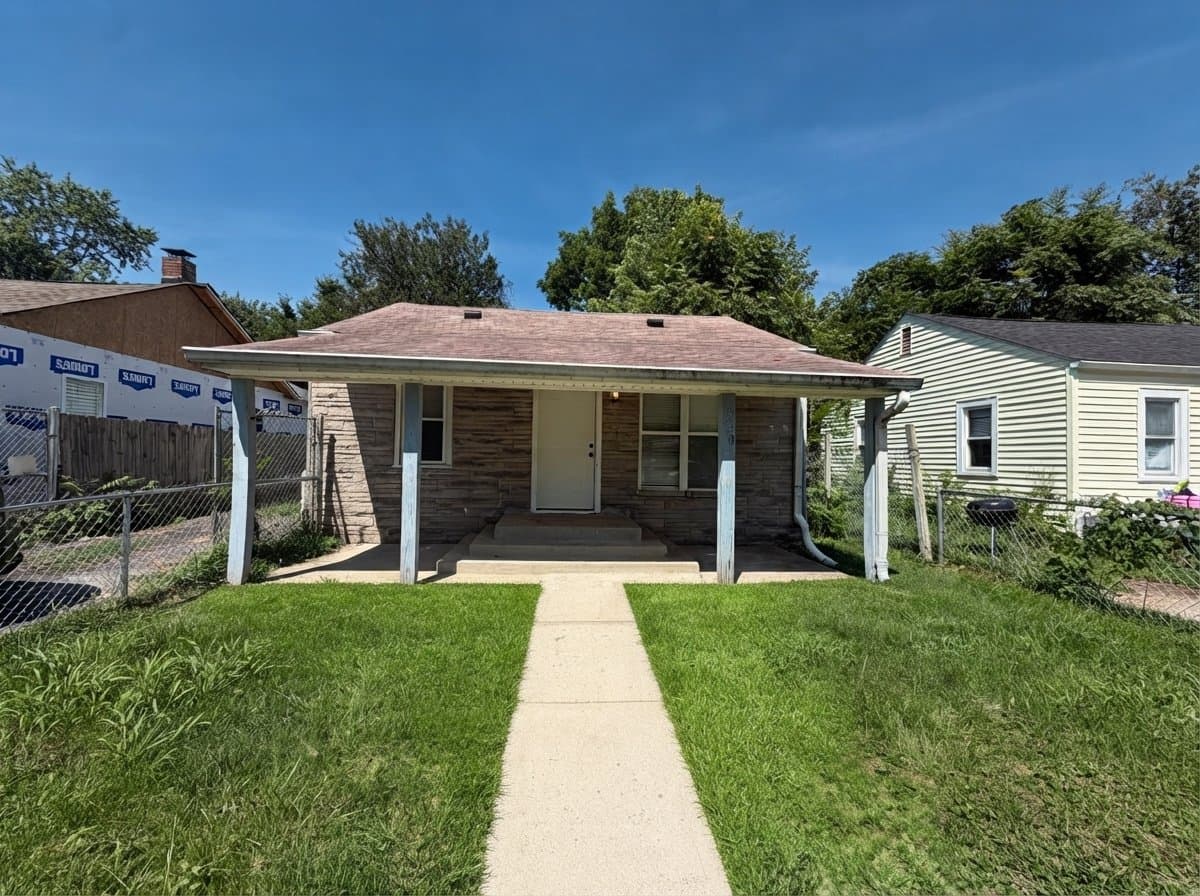 Indianapolis House: 3270 Ralston Ave