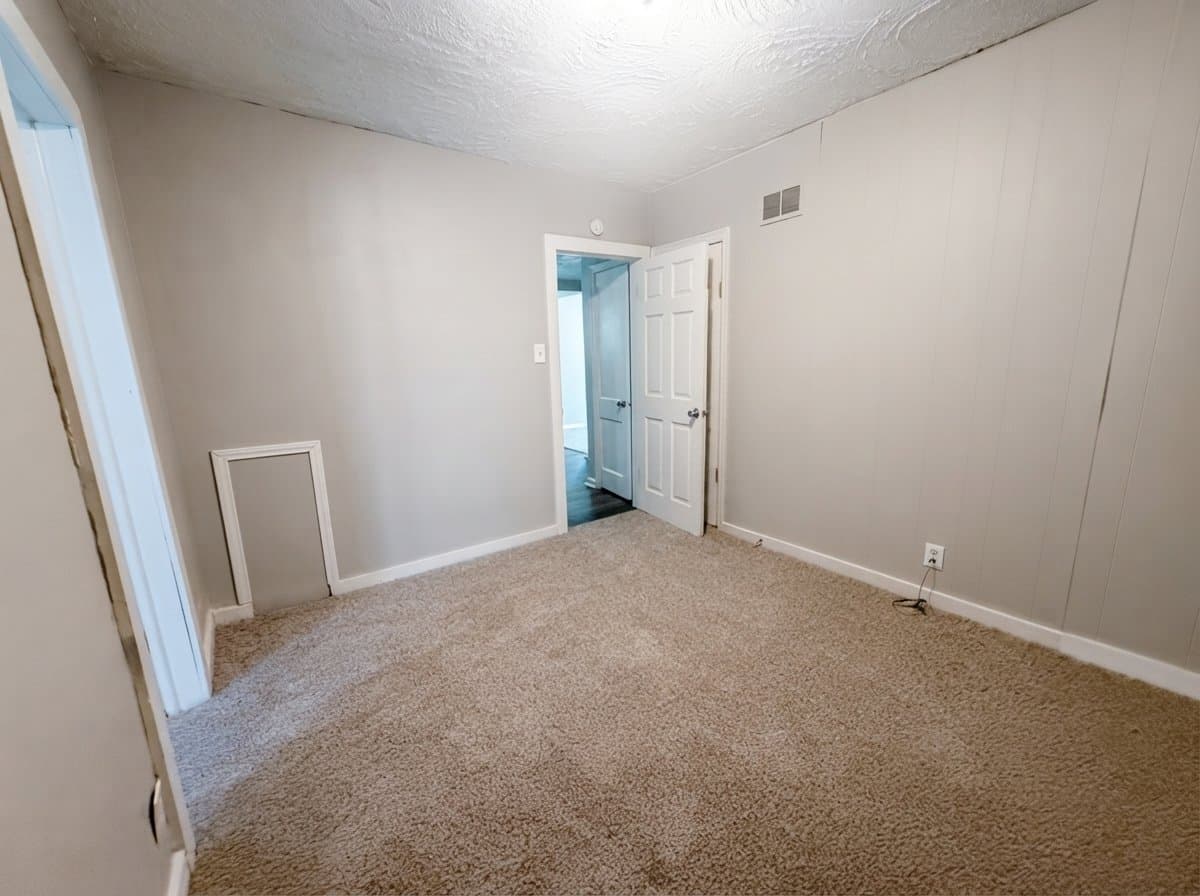 Indianapolis House: 3270 Ralston Ave