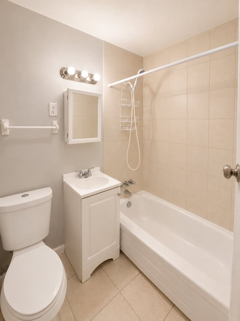 Philadelphia Apartment: 5101 N Camac St