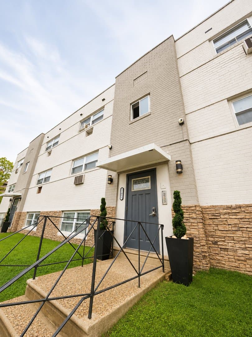 Philadelphia Apartment: 5101 N Camac St