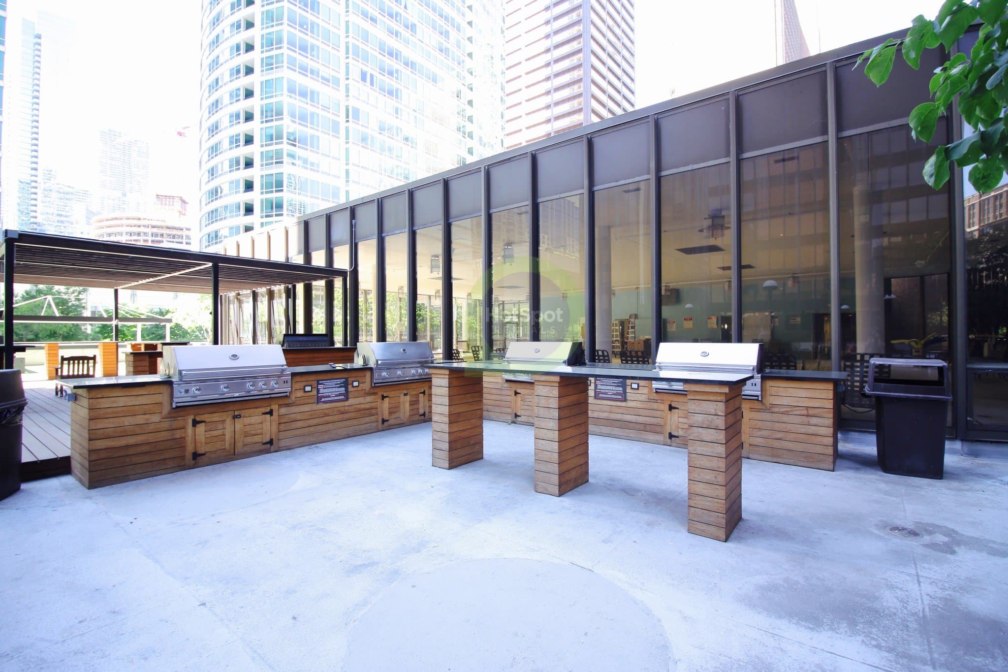 Chicago Condo: 643 E Erie St