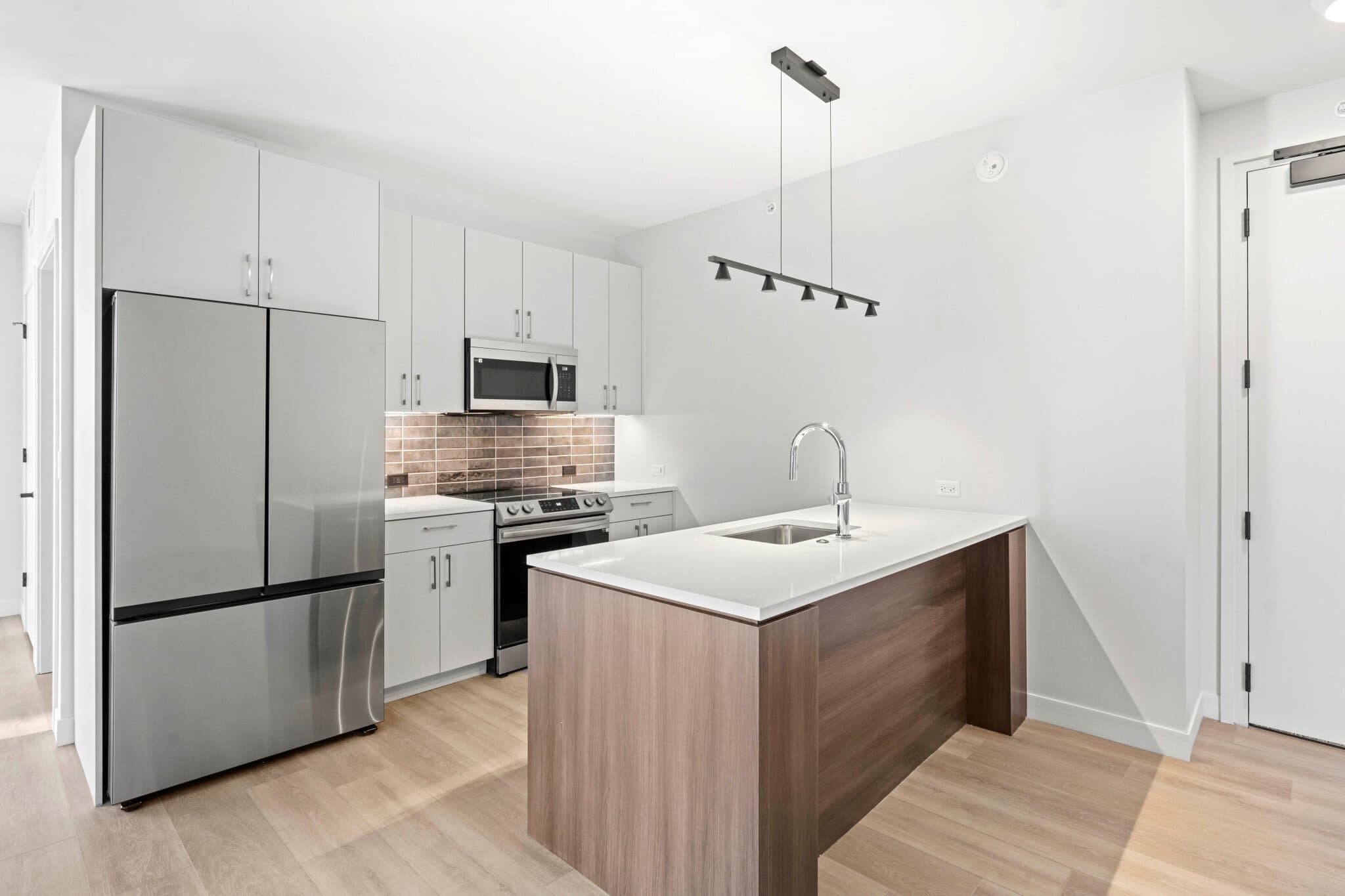 Chicago Condo: 1055 West Congress Parkway