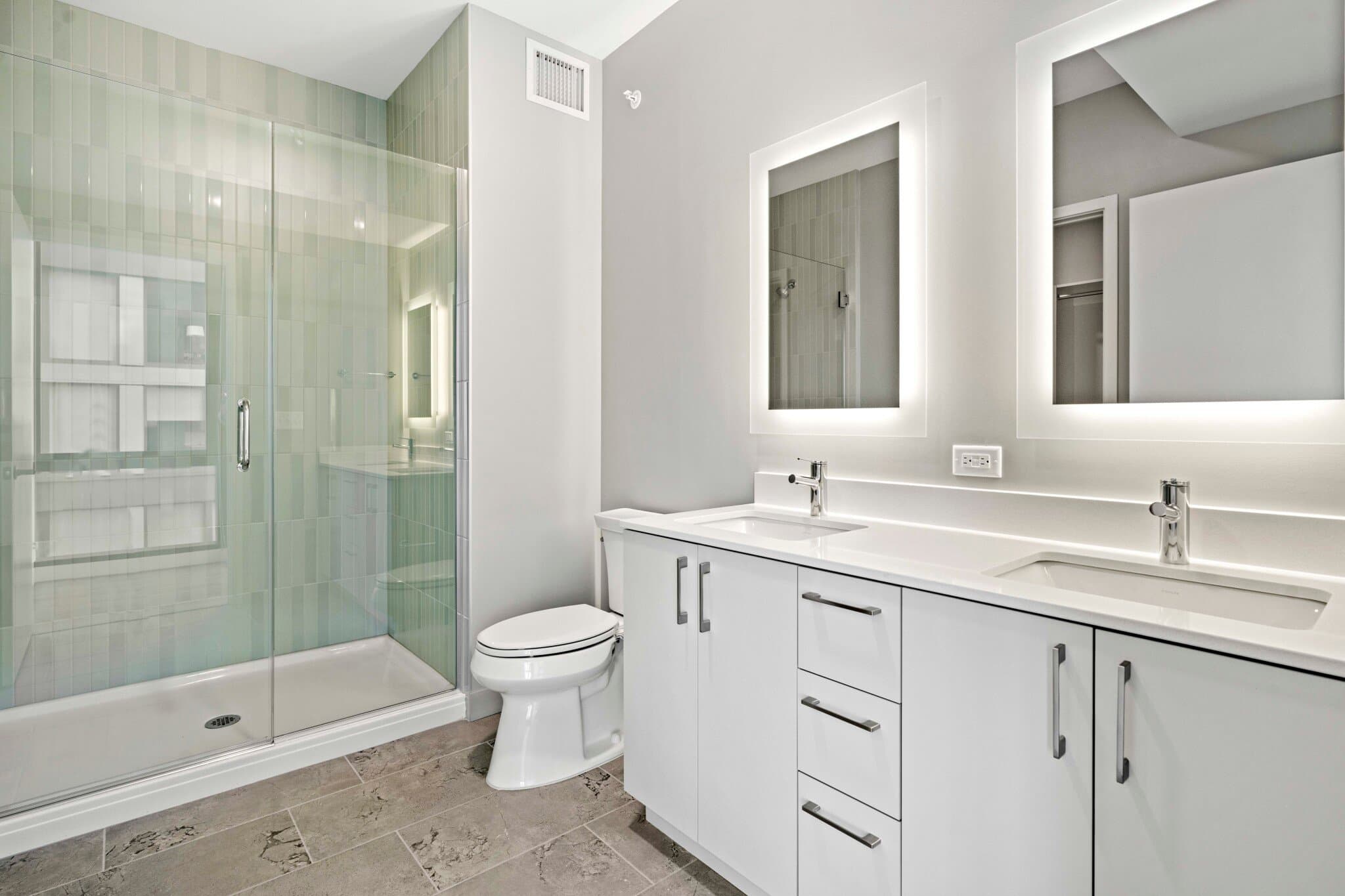 Chicago Condo: 1055 West Congress Parkway