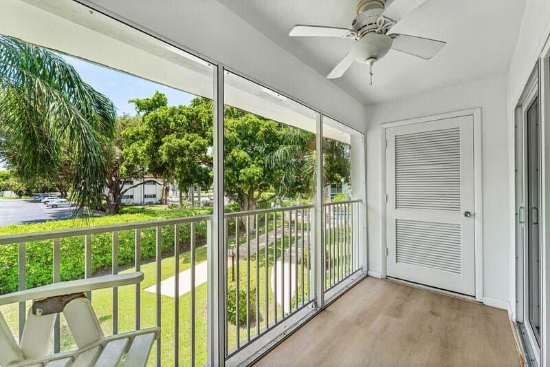 Delray Beach Condo: 207 Tropic Isle Dr