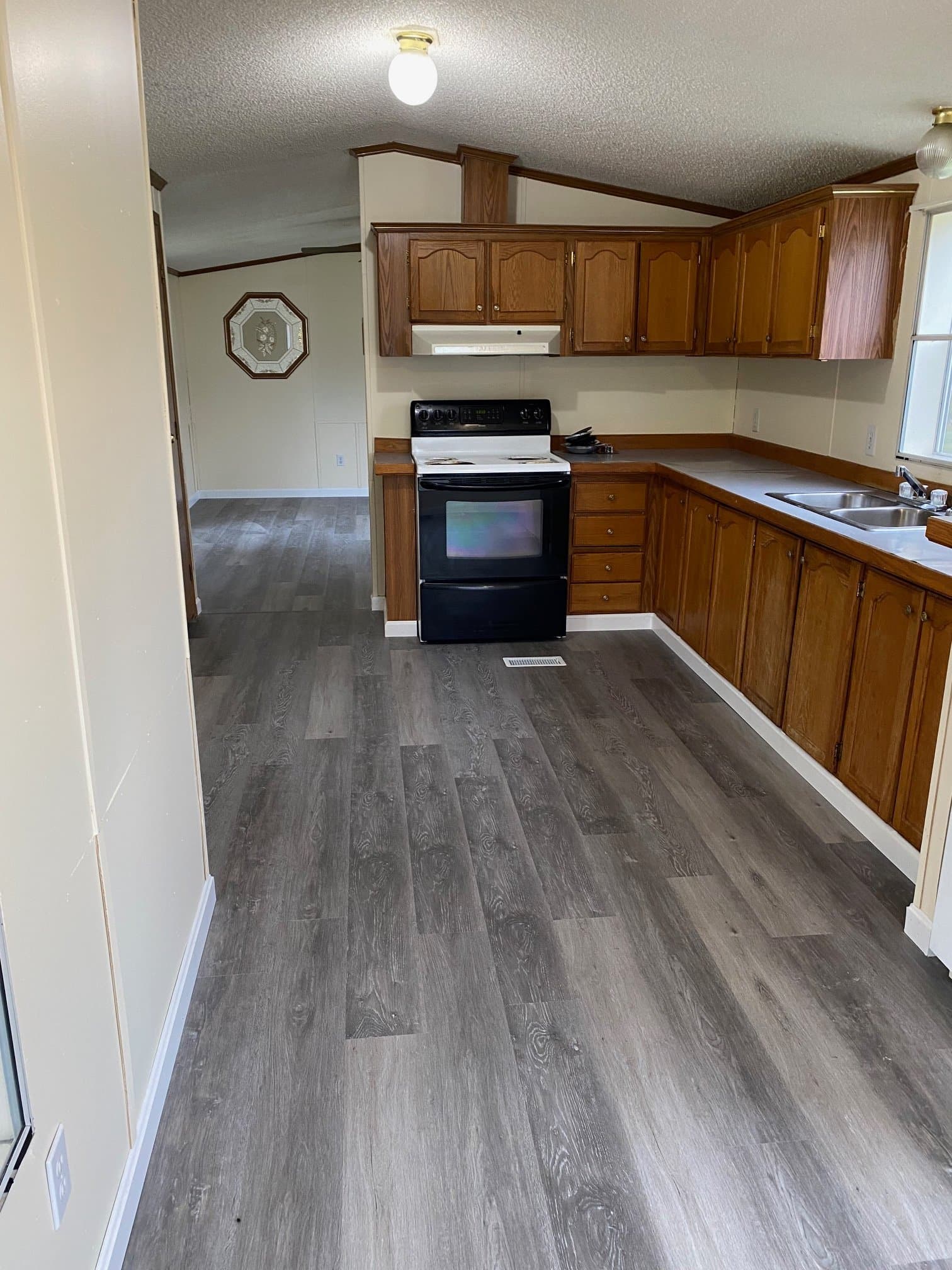 Bucksport House: 14 Harriman Cove Rd