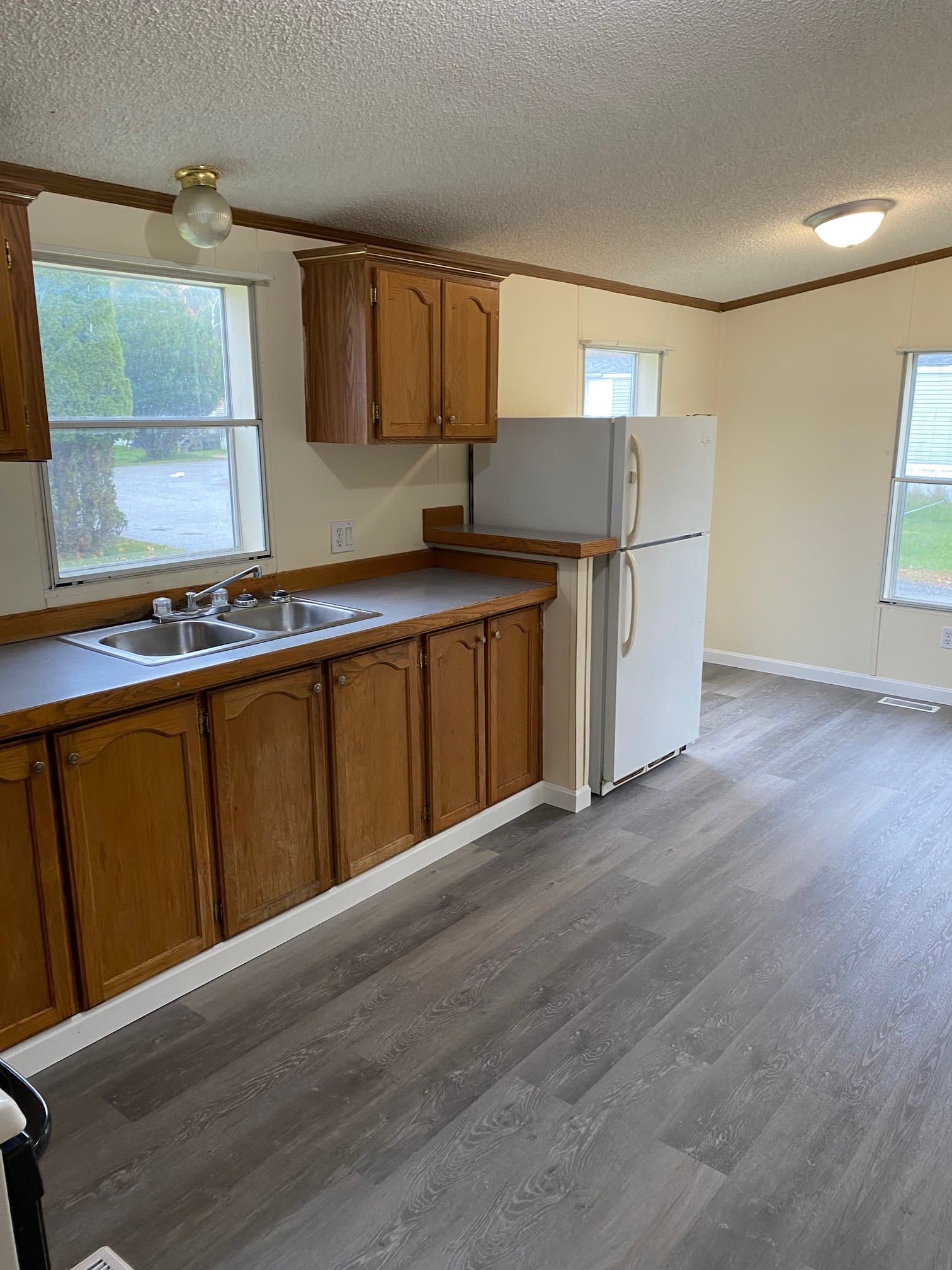 Bucksport House: 14 Harriman Cove Rd