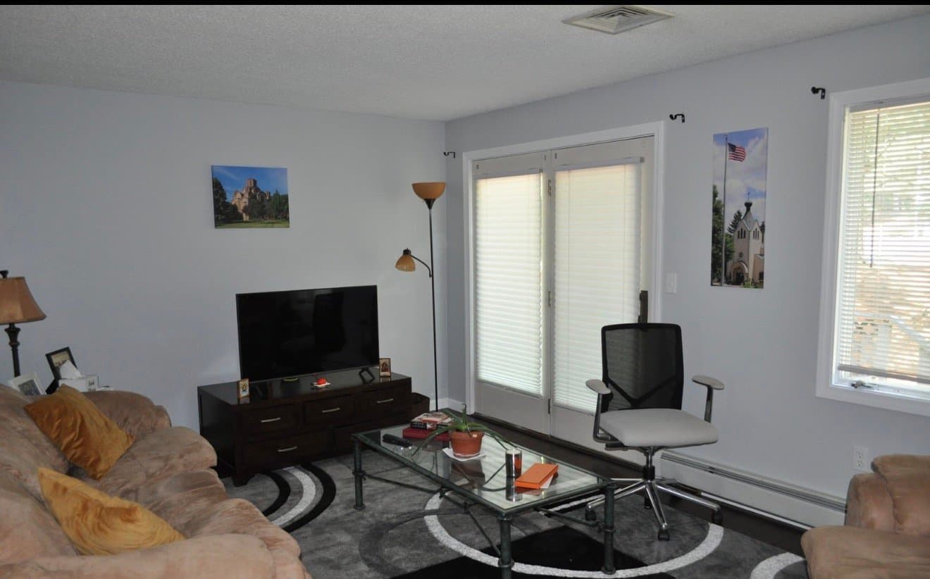 Farmington Condo: 110 Songbird Ln