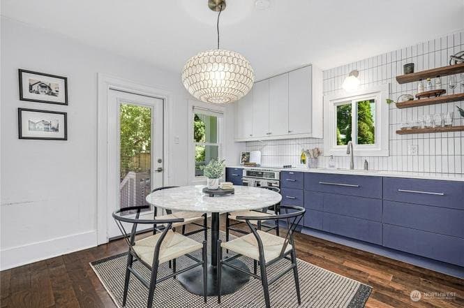 Seattle House: 140 NE 55th St