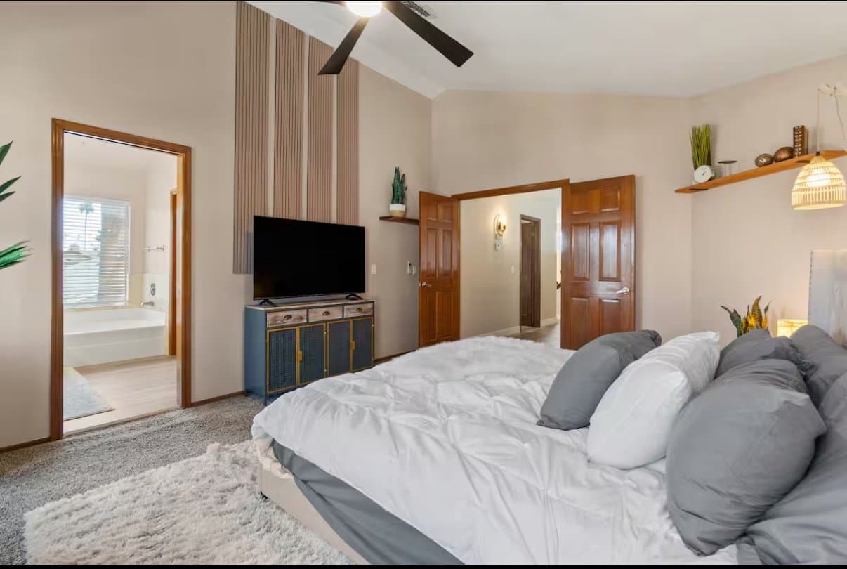 Scottsdale House: 8032 E Redwing Rd
