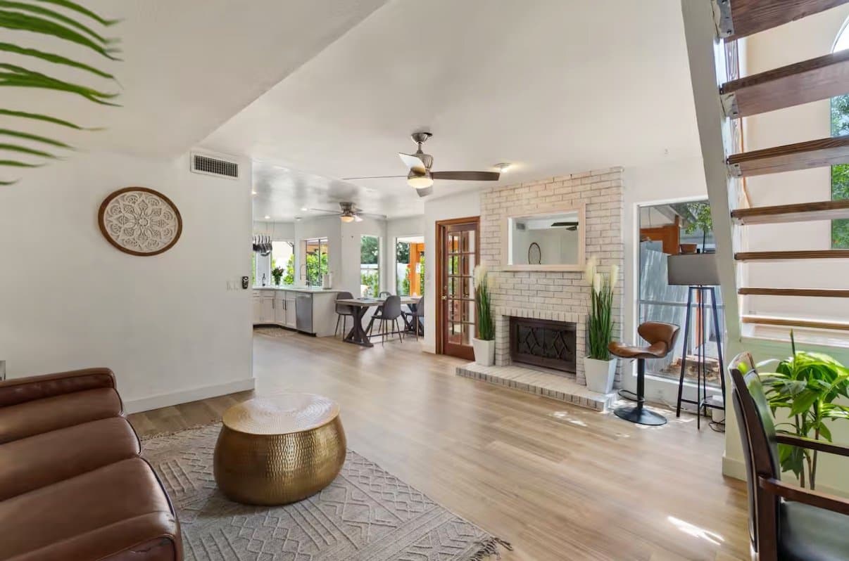 Scottsdale House: 8032 E Redwing Rd