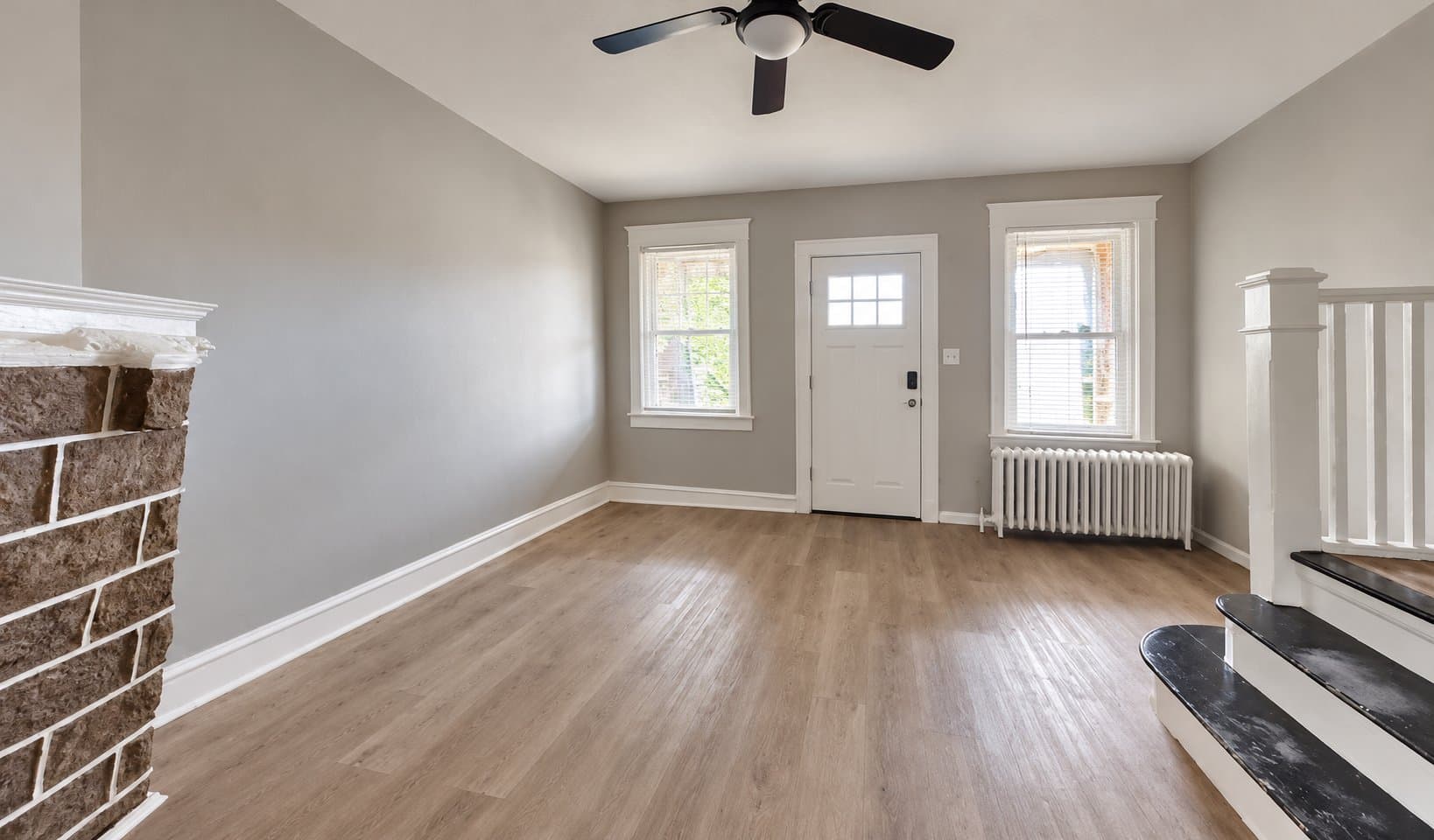 Philadelphia Townhome: 705 Edgemore Rd