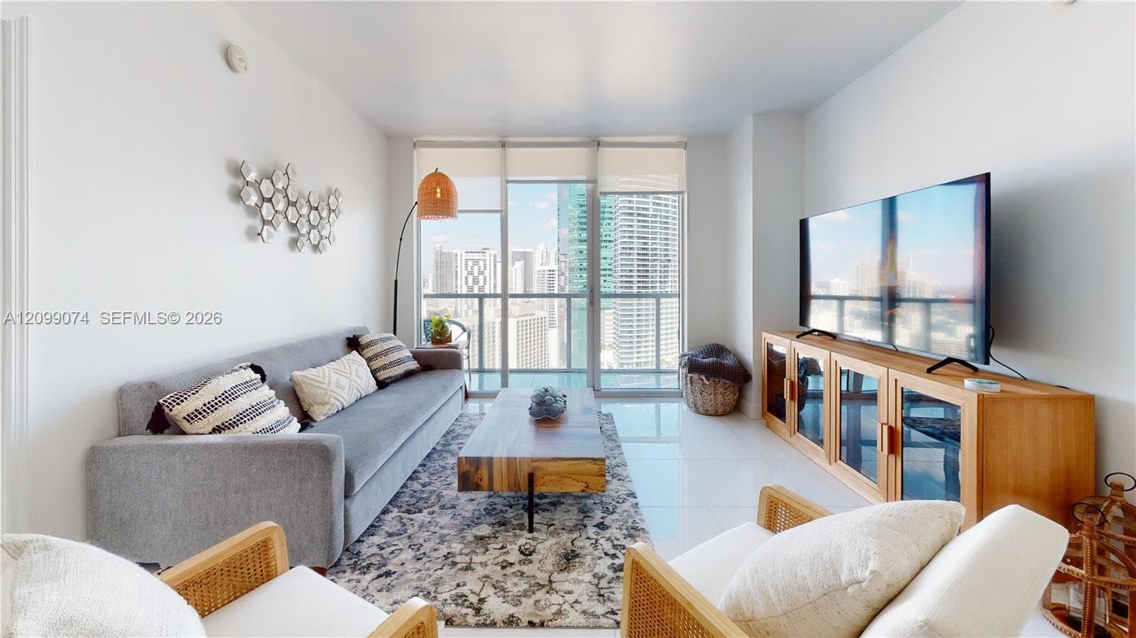 Miami Condo: 500 Brickell Ave